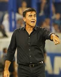 Atención Riquelme: un candidato a la dirección técnica de Boca fijó plazo para recibir la oferta