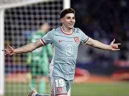 Julián Álvarez es una de las estrellas del mercado: del gigante en Europa que “puja más fuerte” por él al plan de Simeone para retenerlo