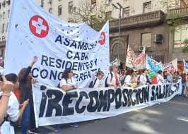 “Seguiremos firmes con la medida de fuerza”: los residentes del Garrahan desoyeron el pedido del Gobierno
