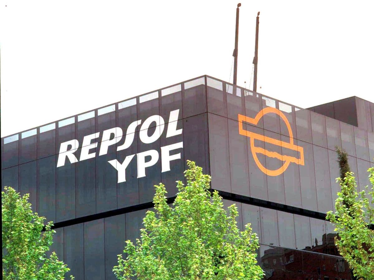 La Justicia de EEUU suspendió de forma temporaria la entrega de las acciones de YPF y ahora decidirá la Corte de Apelaciones