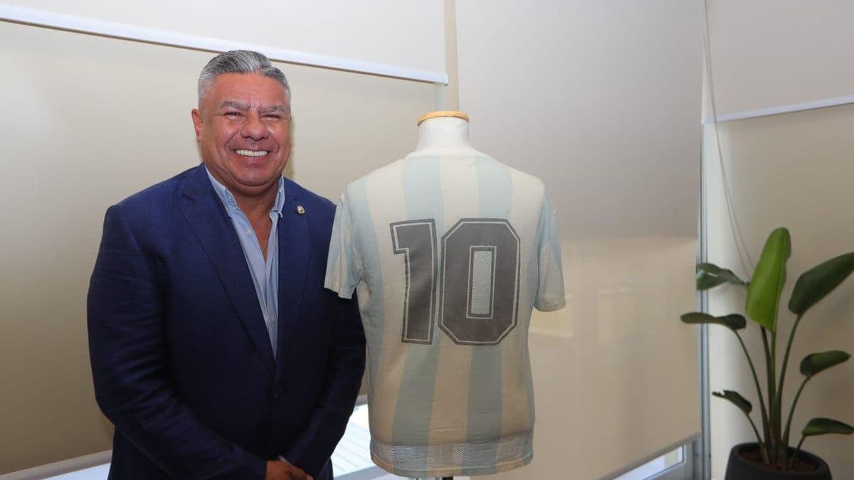 Tapia anunció la vuelta de público visitante al fútbol argentino: “Es lo que el hincha y la sociedad quieren”