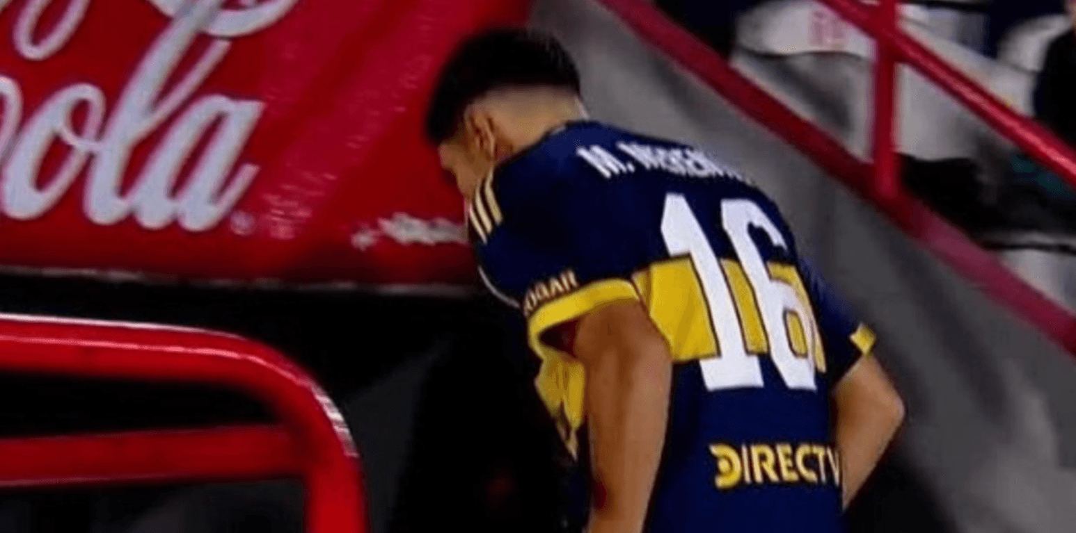 Merentiel rompió la puerta del vestuario de la bronca: el uruguayo no sabía que Russo lo había sacado y Boca salió al segundo tiempo con 12