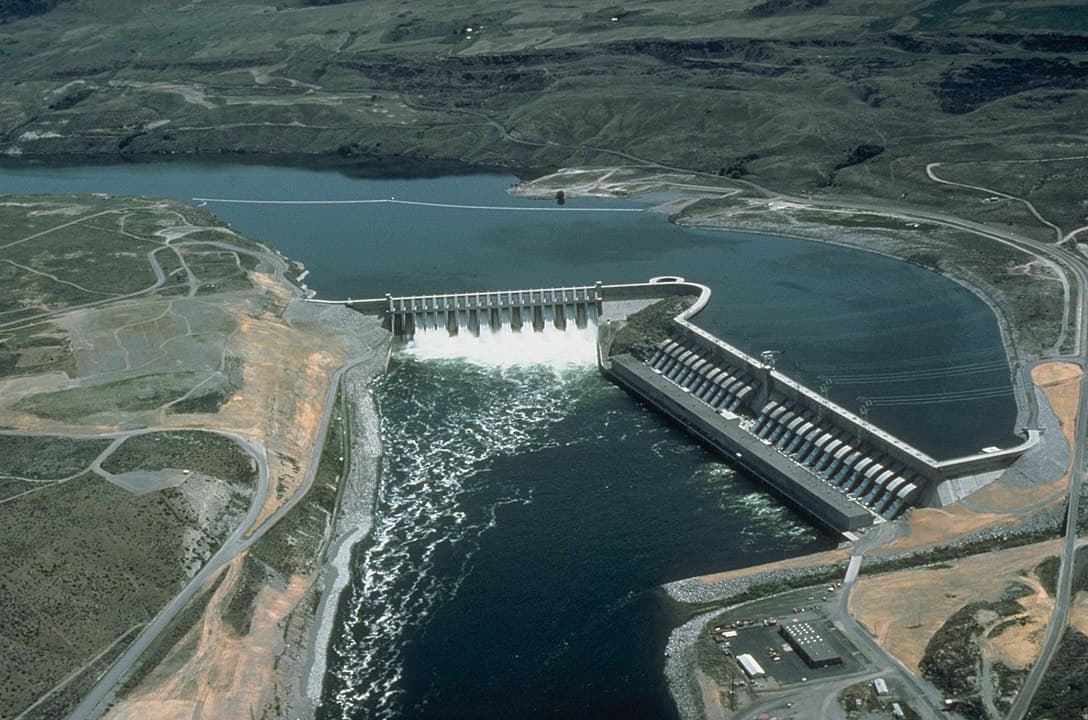 El Gobierno se apresta a prorrogar otros tres meses las concesiones de cuatro represas hidroeléctricas clave