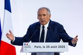 El Parlamento de Francia destituyó al primer ministro François Bayrou: Emmanuel Macron deberá renovar su Gobierno