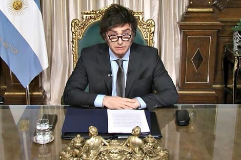 Milei atribuyó la suba del Riego País al “pánico político” y cuestionó: “Quieren romper todo para conseguir un mejor resultado electoral”