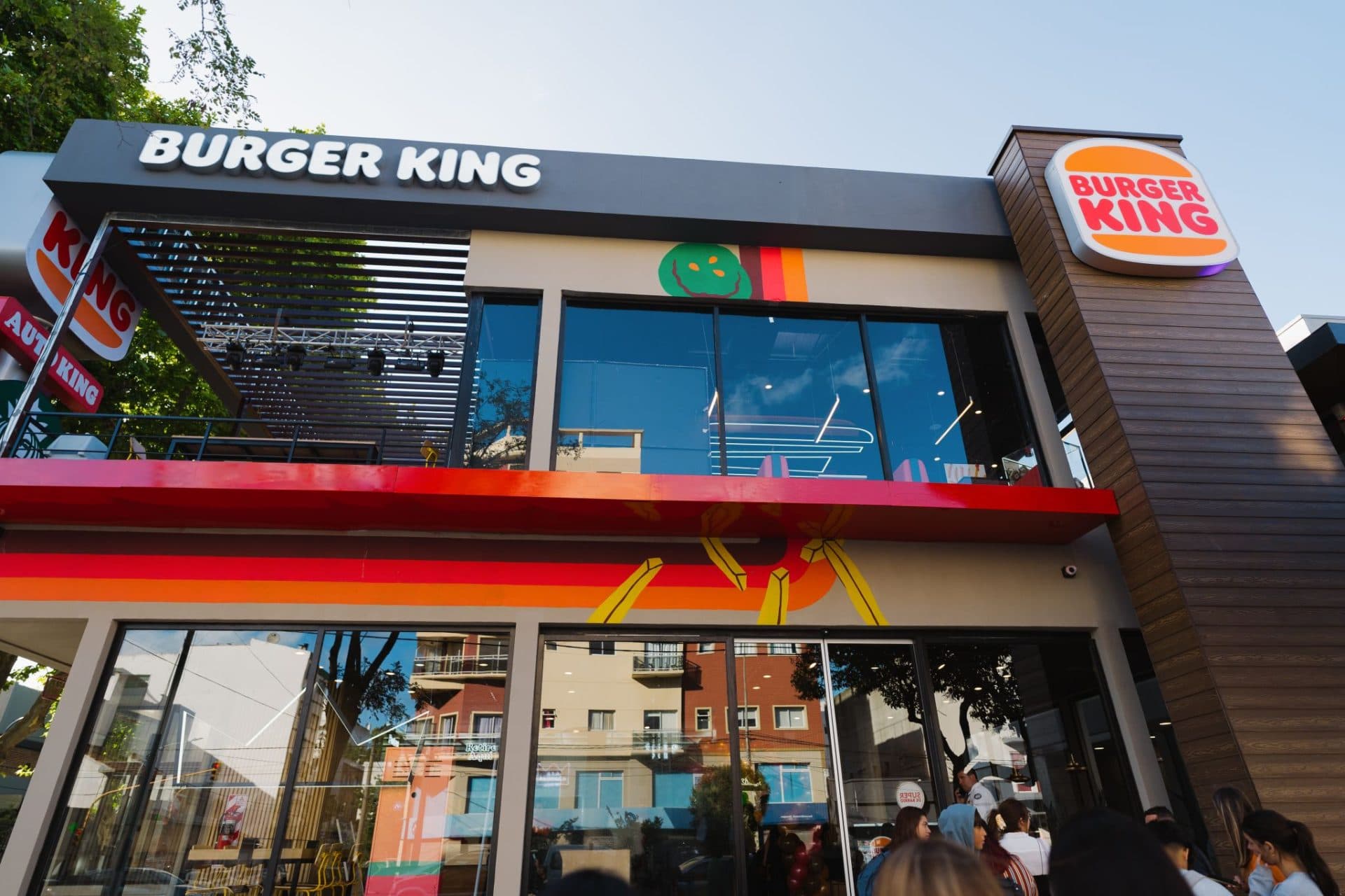 Se vende Burger King en la Argentina: cuál es la empresa que avanza en las negociaciones para quedarse con la operación local