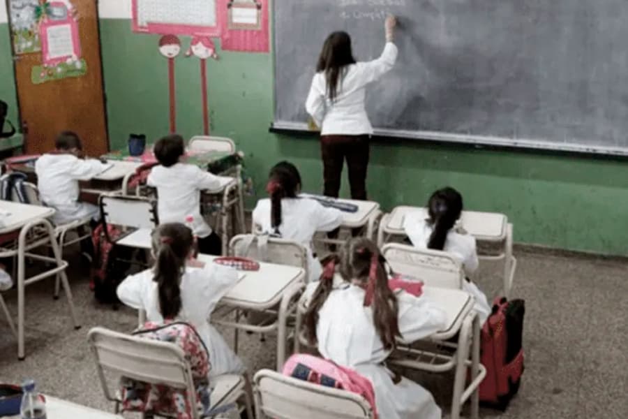 Los gremios docentes convocaron a un paro nacional para el 14 de octubre