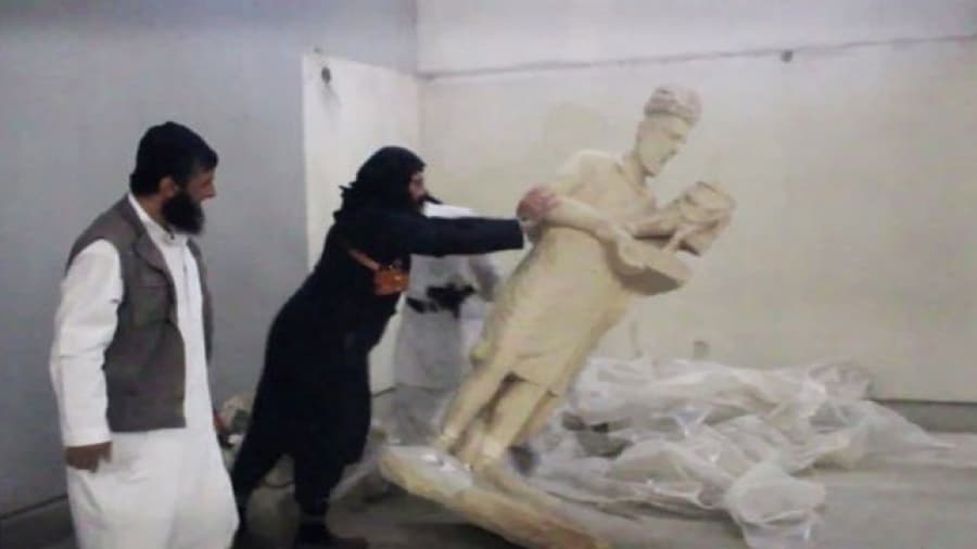 El Estado Islámico destruye varias estatuas milenarias en Irak