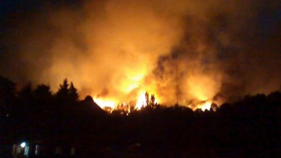 Chubut: avanza sin control el fuego en Parque Los Alerces
