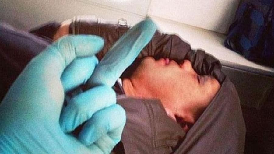 Despiden a una enfermera que se tomaba «selfies» con pacientes moribundos