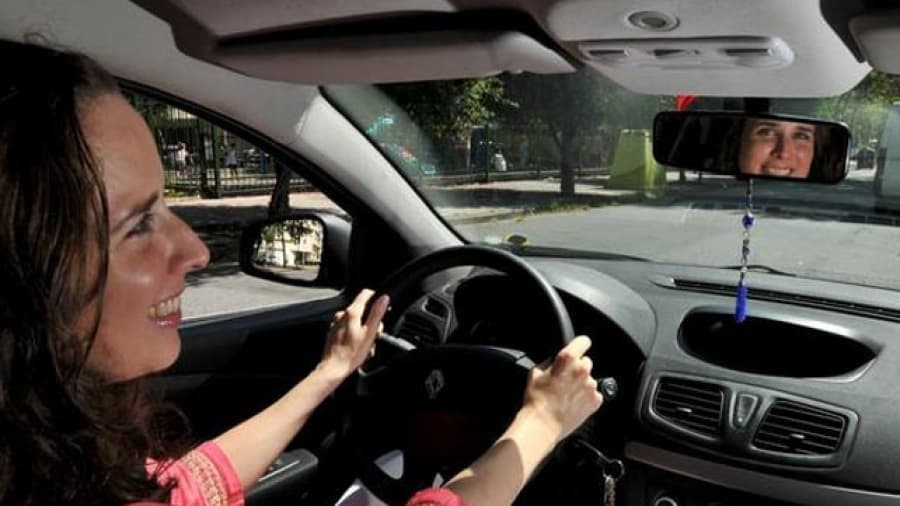 Fobia al volante: más mujeres le ganan al miedo y se animan a manejar