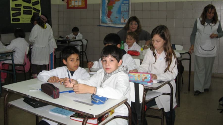 La FEB levantó el paro docente y solo queda un gremio en huelga en la provincia
