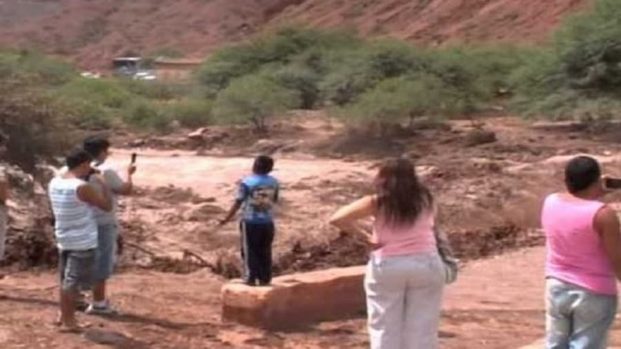 Una joven murió por la caída de una roca en Salta