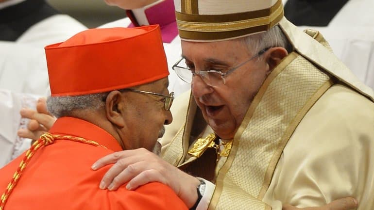 El Papa Francisco designó 20 nuevos cardenales, entre ellos el argentino Villalba