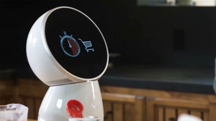 Llega el primer robot que interactúa como un miembro más de la familia