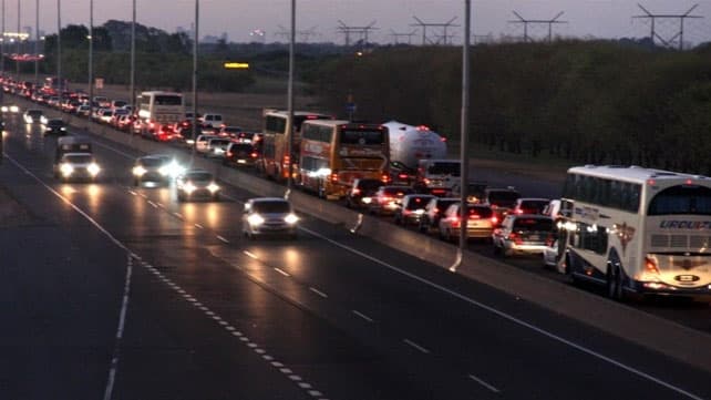 Intenso regreso desde la Costa hacia la Ciudad: 1.900 autos por hora en la Ruta 2