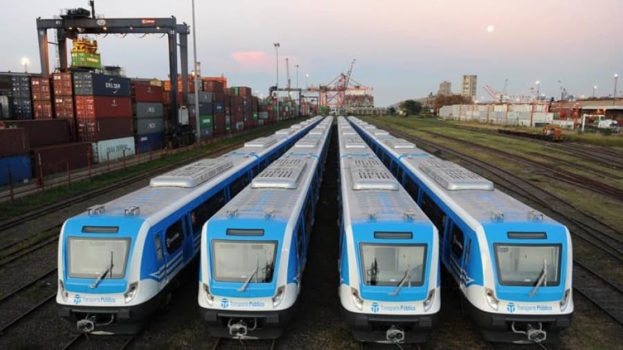 Randazzo, Domínguez y Recalde recibirán coches cero kilómetro para la línea Roca