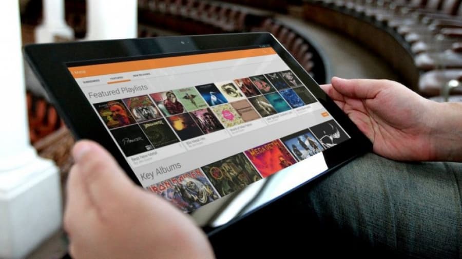 Google se adelantó a Apple con un servicio gratuito de música