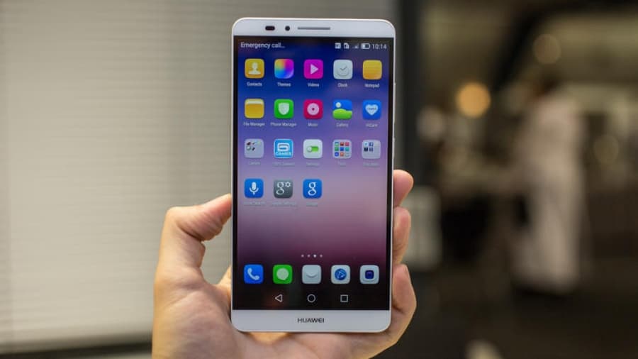 Huawei P8 apuesta por su cámara para jugar entre los líderes