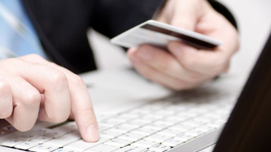 Cinco tips para vender por internet y no morir en el intento