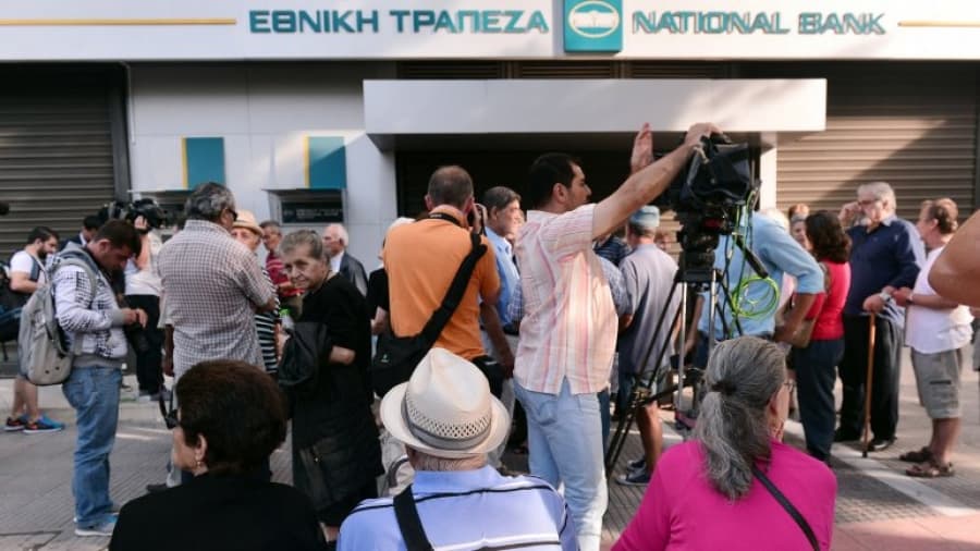 Grecia extiende el feriado bancario que finalizaba hoy