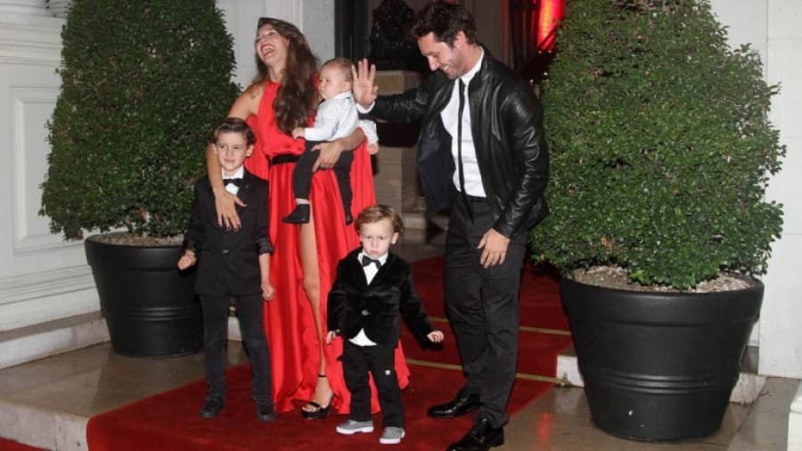 Pampita y Benjamín Vicuña celebraron sus 10 años de amor rodeados de famosos