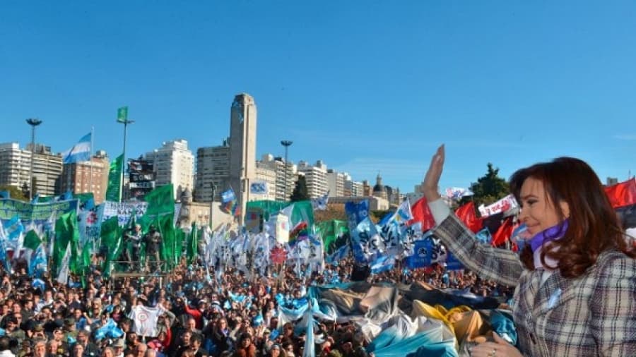 Cristina encabeza el acto central por el Día de la Bandera en Rosario