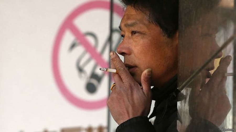 China, el país con más fumadores, declaró la guerra al tabaco