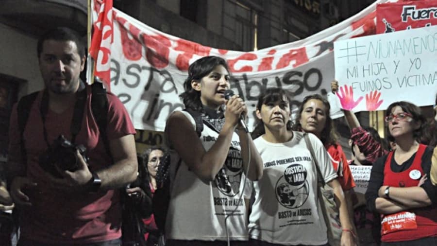 Buscan revertir el fallo que absolvió a un policía violador
