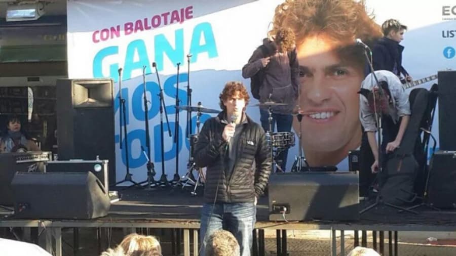 Lousteau cerró un acuerdo con Barrionuevo con un acto en Capital