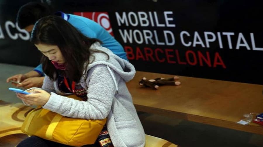 Facebook quiere llevar su servicio de Internet gratis a cien países