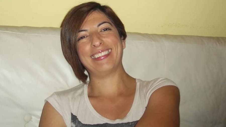 Tenía prohibido acercarse, pero la baleó y la mujer está grave