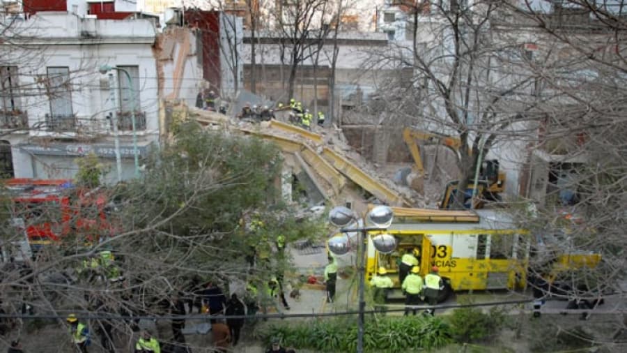 Procesan a un ingeniero y a un empresario por el derrumbe del gimnasio en Villa Urquiza