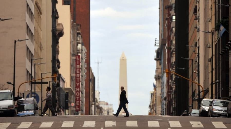 Hay alerta meteorológica por tormentas fuertes y se esperan lluvias hasta hoy a la tarde