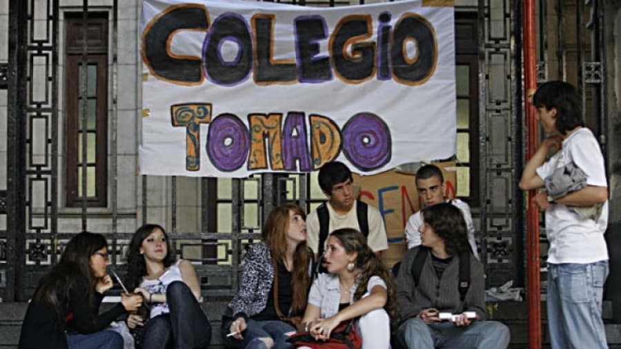 Toma del Nacional: sigue el conflicto y los alumnos marchan al Rectorado