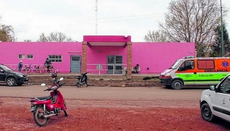 Terminaron a las piñas en el quirófano por una discusión de fútbol