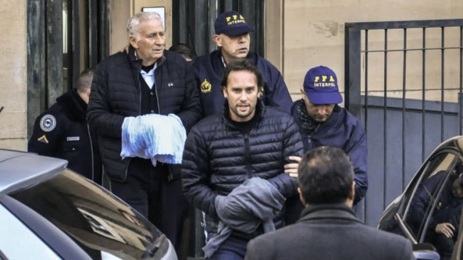 Escándalo FIFA: suspenden la extradición de los Jinkis