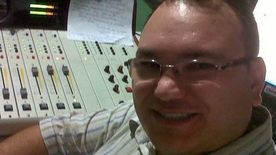 Denunciaba corrupción y lo asesinaron mientras hacía su programa