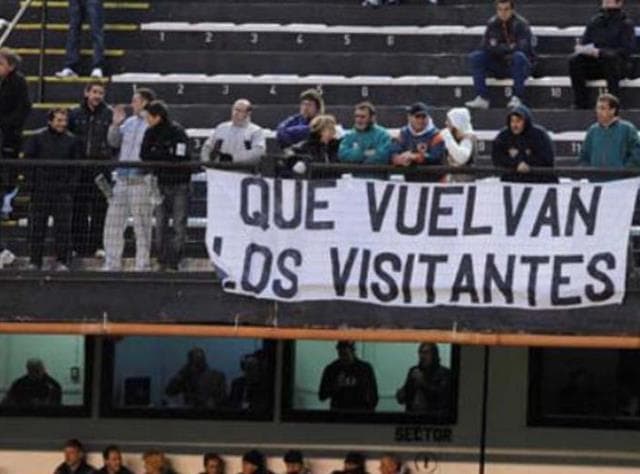 El público visitante vuelve a las canchas