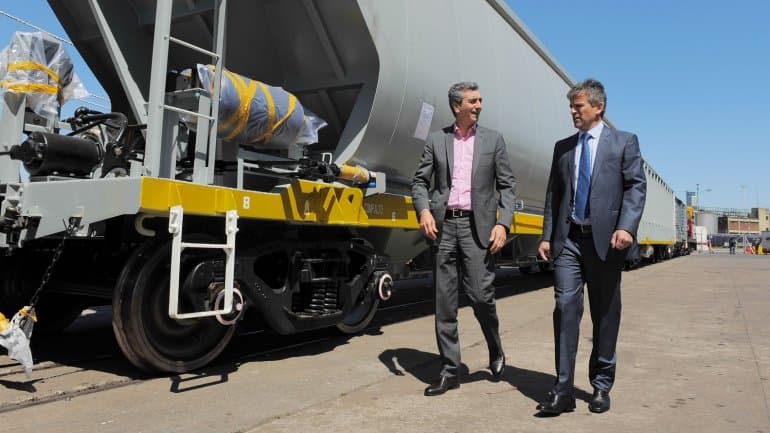Llegaron los primeros vagones 0 km que compró el Gobierno para el transporte de cargas