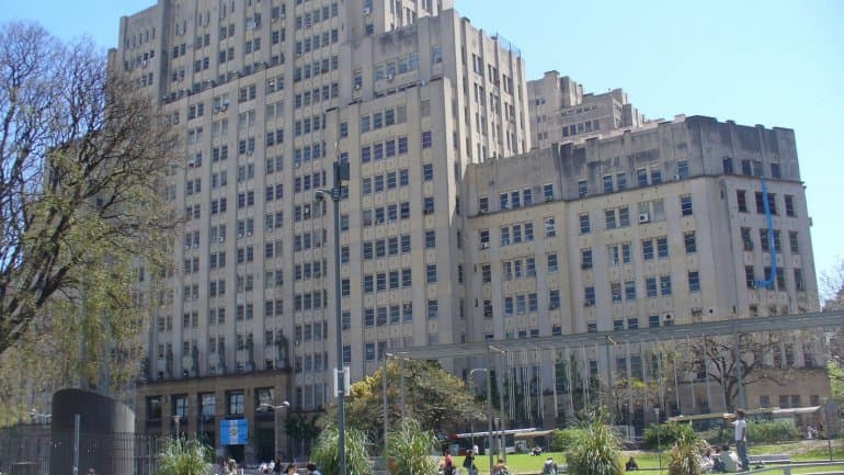 Por el corte de luz, se perdieron «años de investigación» en la facultad de Medicina de la UBA