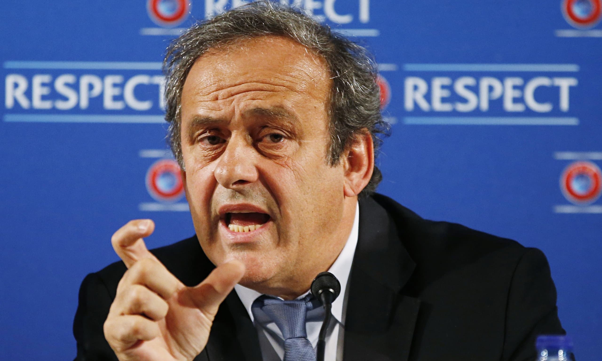 Platini reconoció que recibió dinero de Blatter sin un contrato firmado