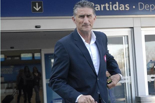 Los dirigentes de San Lorenzo se reúnen con Edgardo Bauza para evitar su salida