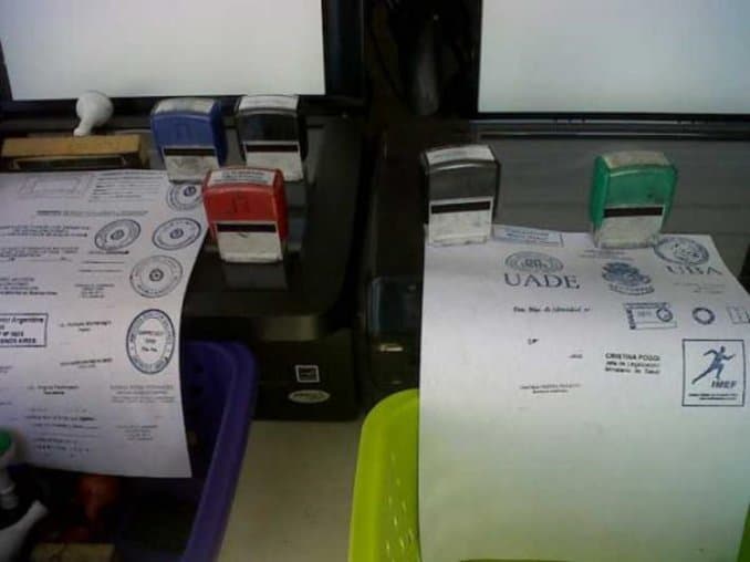 Pareja falsificaba documentos públicos en San Juan: fueron detenidos