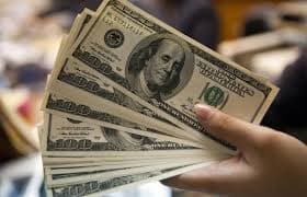 El dólar blue cotiza por debajo de los $15, a dos semanas del ballottage
