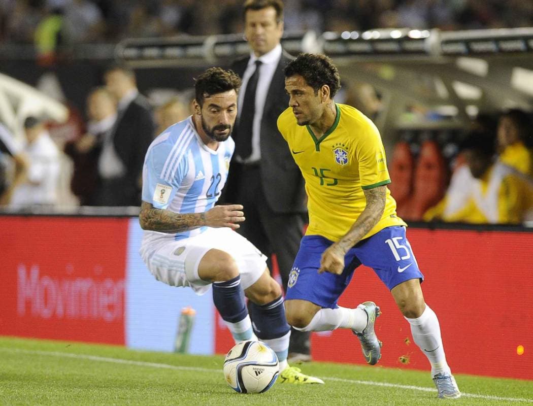 Argentina sintió las ausencias y solo igualó ante Brasil en el Monumental