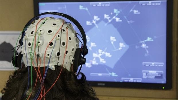Una computadora analizará el nivel de estrés de los controladores de tránsito aéreo