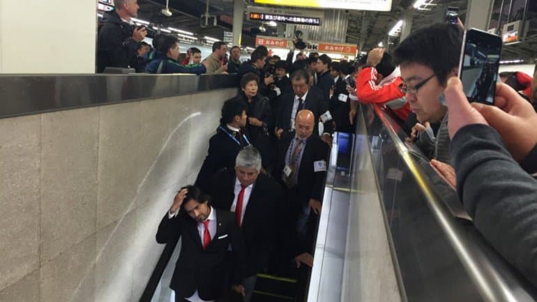 En tren bala, River arribó a Osaka y desató la euforia de un buen grupo de hinchas