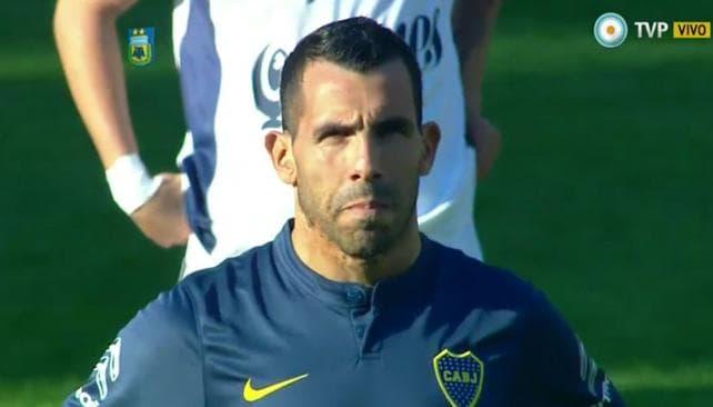 Carlos Tevez y una particular foto en Navidad: «Familia los amo»