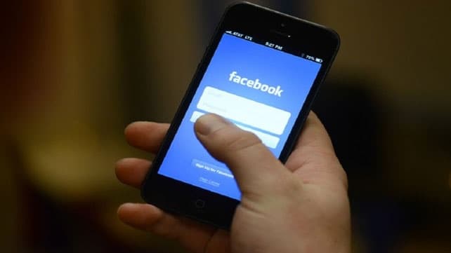 Facebook incorpora stickers para las imágenes